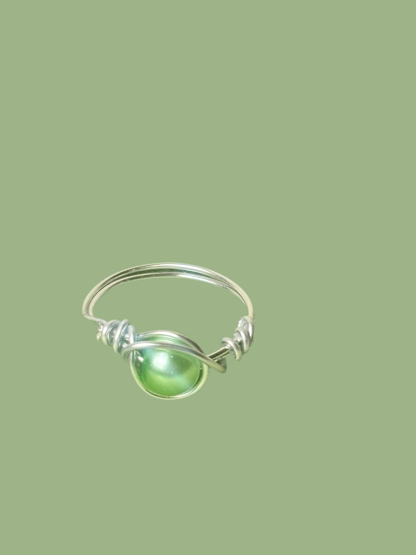 Light green glass pearl ring
